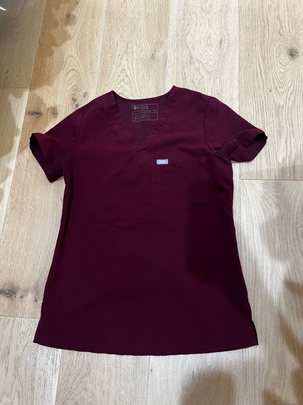 FIGS One Pocket Scrub Top in Burgundy